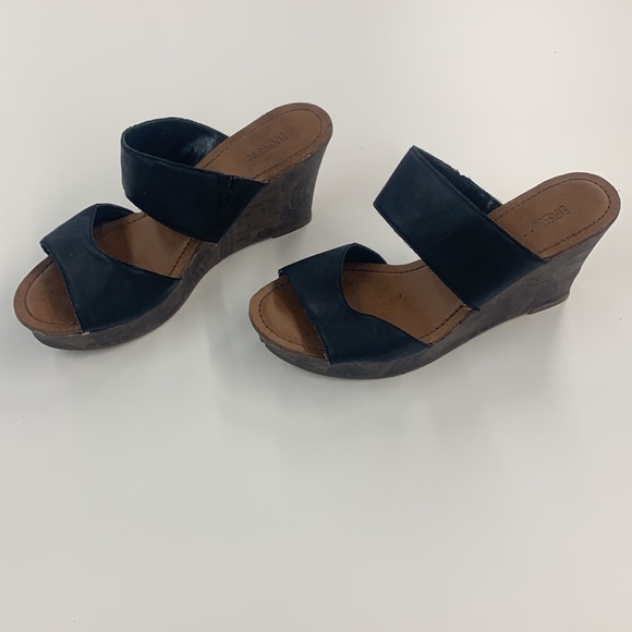 Ladies size 9 Expression cork & black wedge heels - Picture 5 of 9